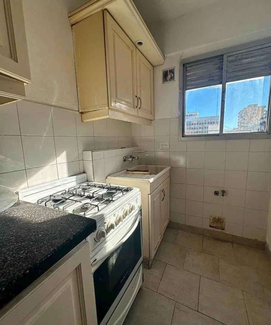 VENTA DEPTO 3 AMB CPN BALCON A LA CALLE PLAZA COLON 5