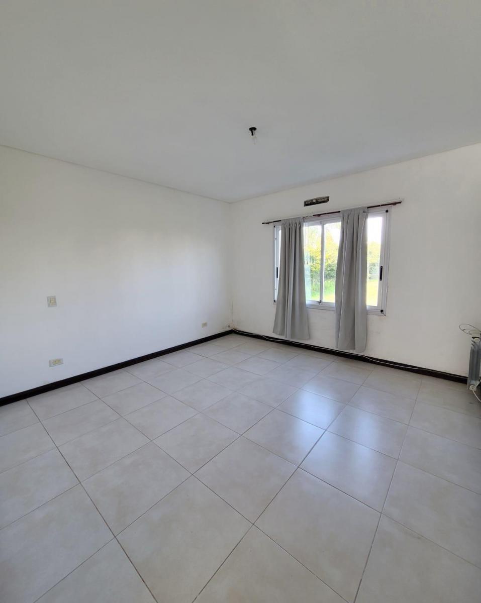 Foto de Hermosa Casa en Venta en Barrio Cerrado Santa Juana., imagen 3