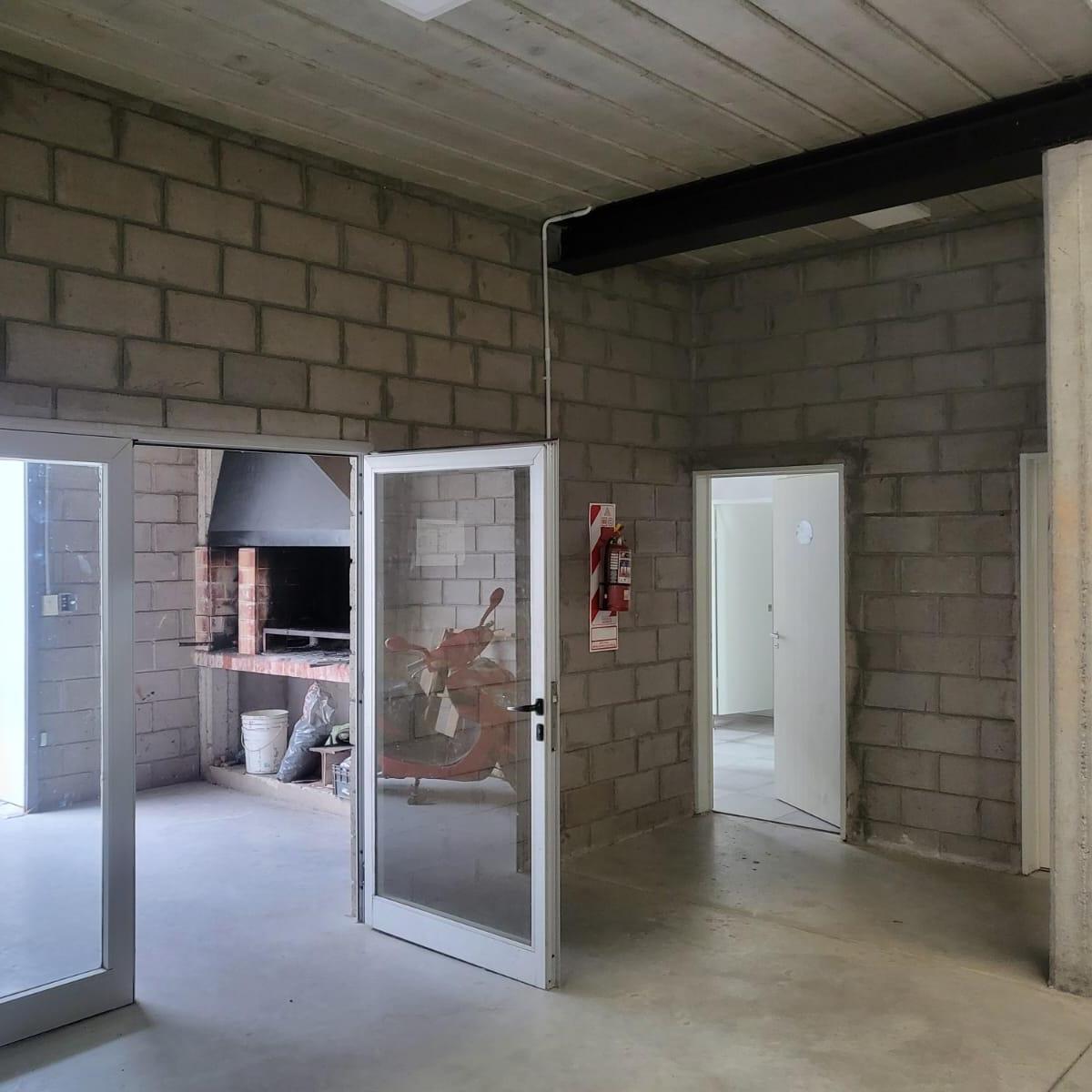 Alquiler - Nave Industrial 1.050 m² - Parque Industrial Canning 4