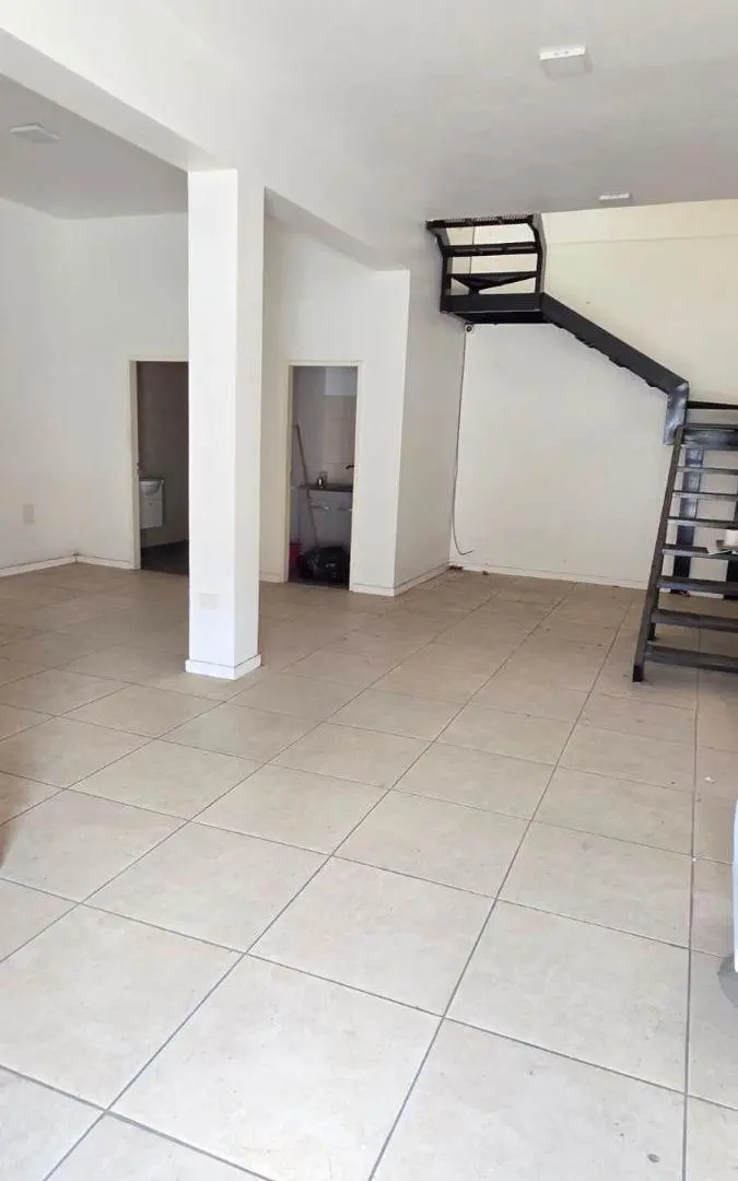 NAVE INDUSTRIAL EN ALQUILER , 1200M2 - PARQUE INDUSTRIAL CAN 8