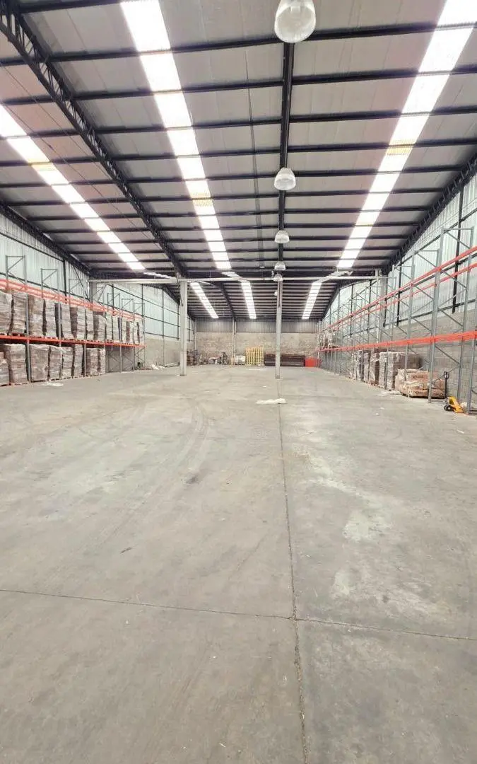 NAVE INDUSTRIAL EN ALQUILER , 1200M2 - PARQUE INDUSTRIAL CAN 1