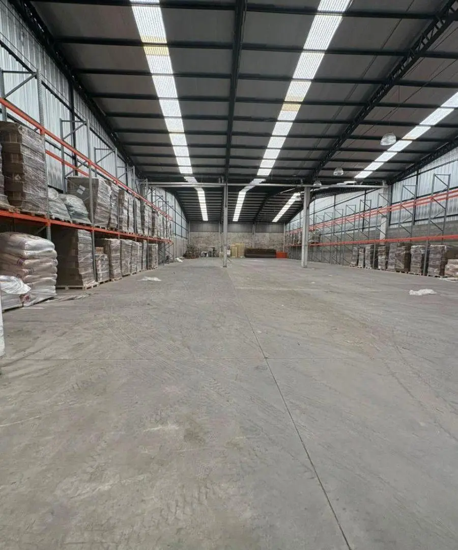 NAVE INDUSTRIAL EN ALQUILER , 1200M2 - PARQUE INDUSTRIAL CAN 4