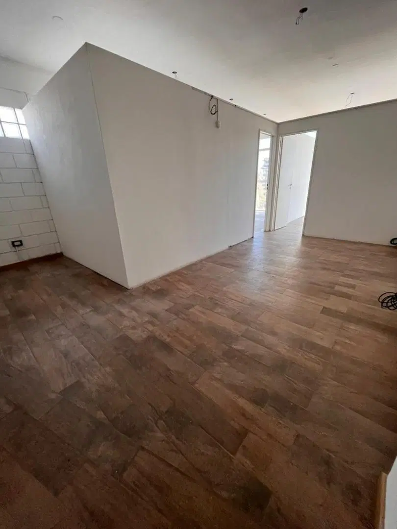 HERMOSA OFICINA EN VENTA, EDIFICIO CON FRENTE A RUTA 58, MAR 5