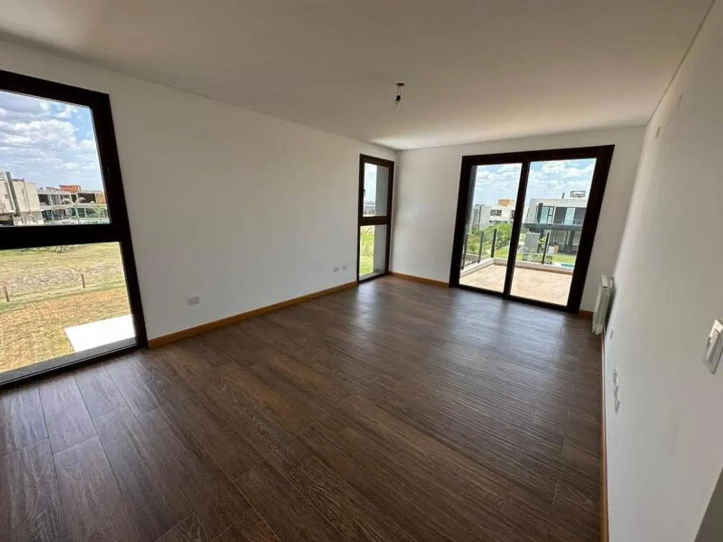 HERMOSA CASA A ESTRENAR EN EL BARRIO TERRALAGOS, CANNING 5