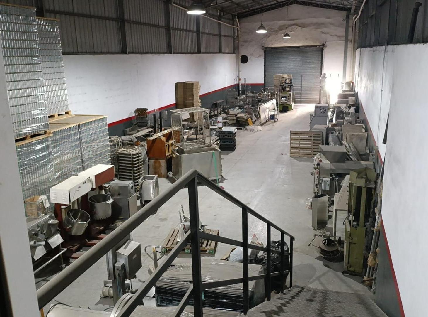 Foto de Nave Industrial en Alquiler 420m2- Parque Industrial Burzaco, imagen 3