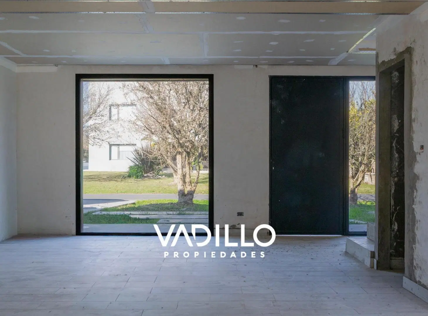 Casa Minimalista en Venta ! Club de Campo El Lauquen 4