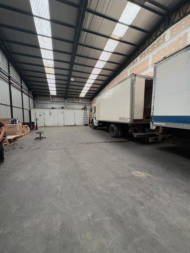 Foto de Nave Industrial 300m2 en Alquiler, Parque Industrial Canning, imagen 2