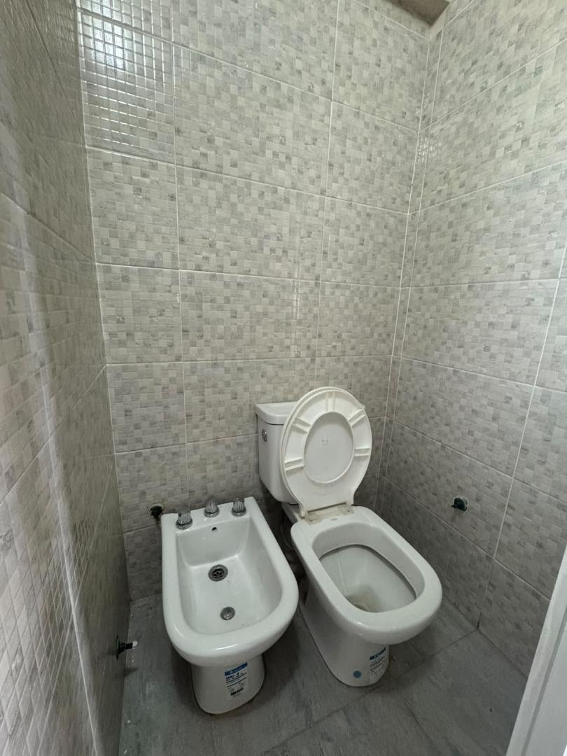 Foto de Departamento en Venta !! A 100 mts de Av Mariano Castex, imagen 3