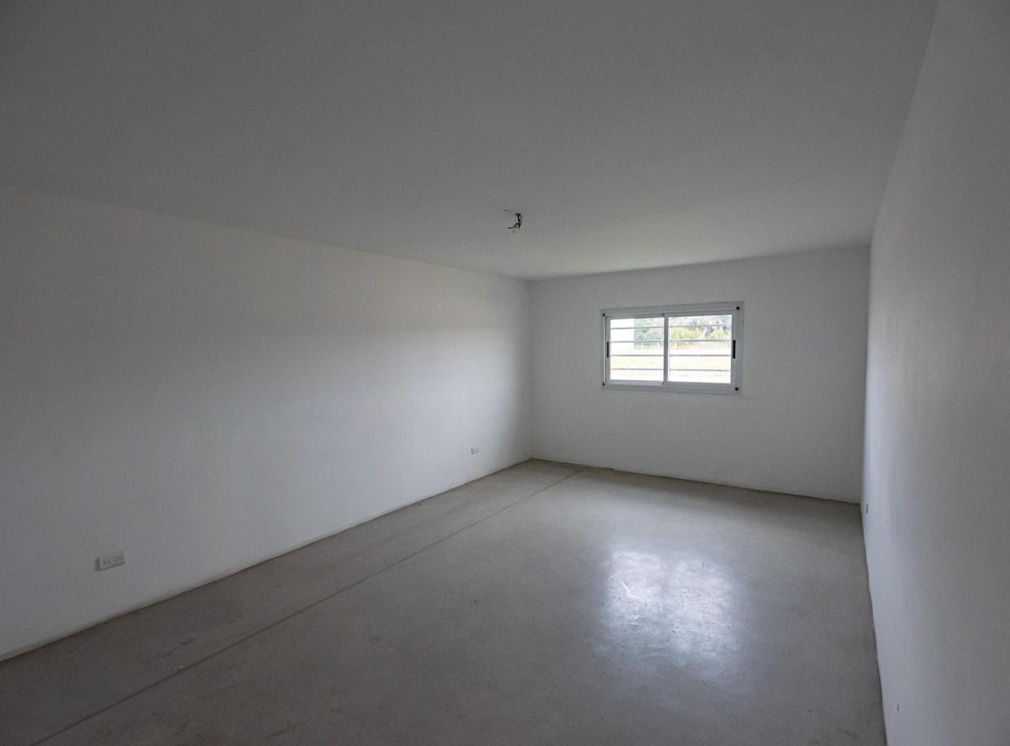 Foto de Nave Industrial en Alquiler , 1260m2 - Canning, imagen 4