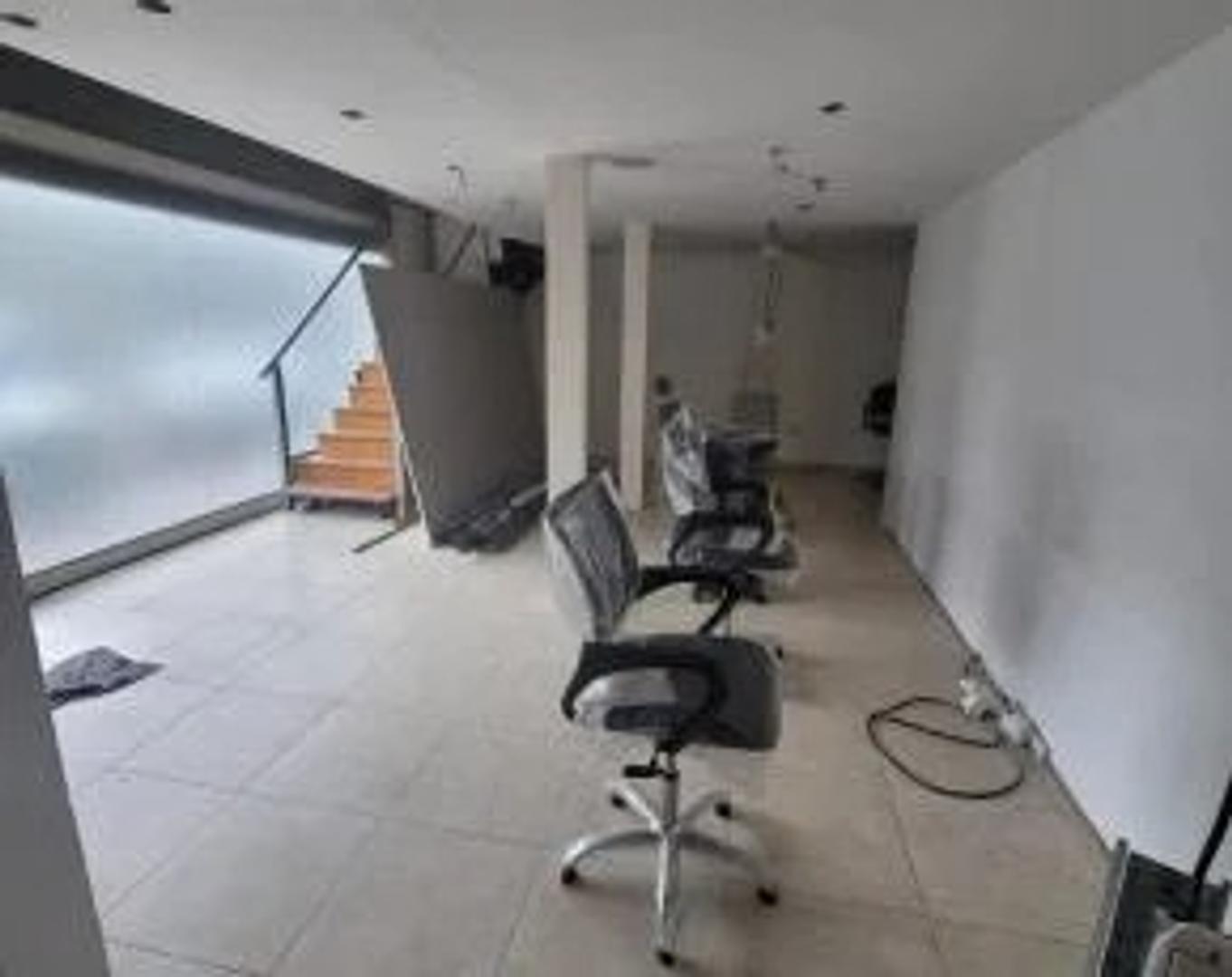 Foto de Local en Venta! Excelente ubicación en Canning, imagen 2