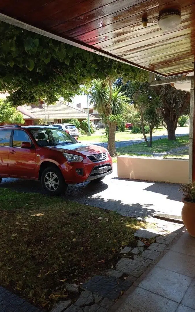 VENTA Casa 5 AMB en barrio Consitución 4