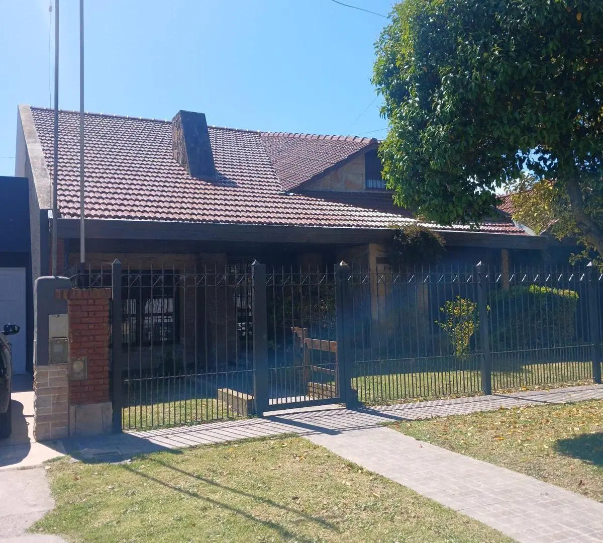 VENTA casa 5 AMB   dependencia 1