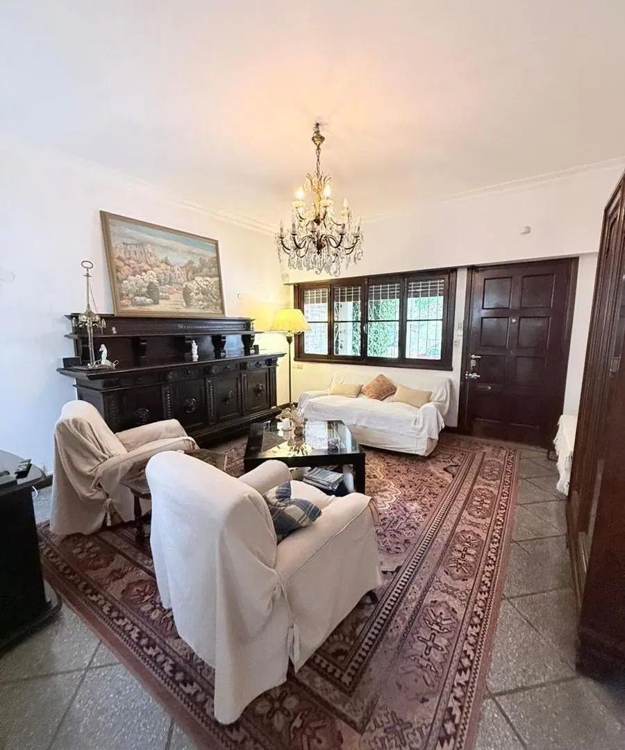 VENTA casa 3 AMB + depto monoambiente 2