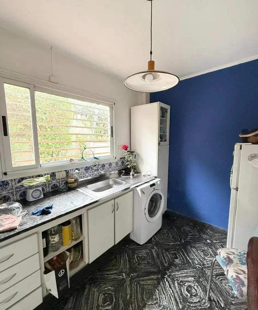 VENTA casa 3 AMB + depto monoambiente 3