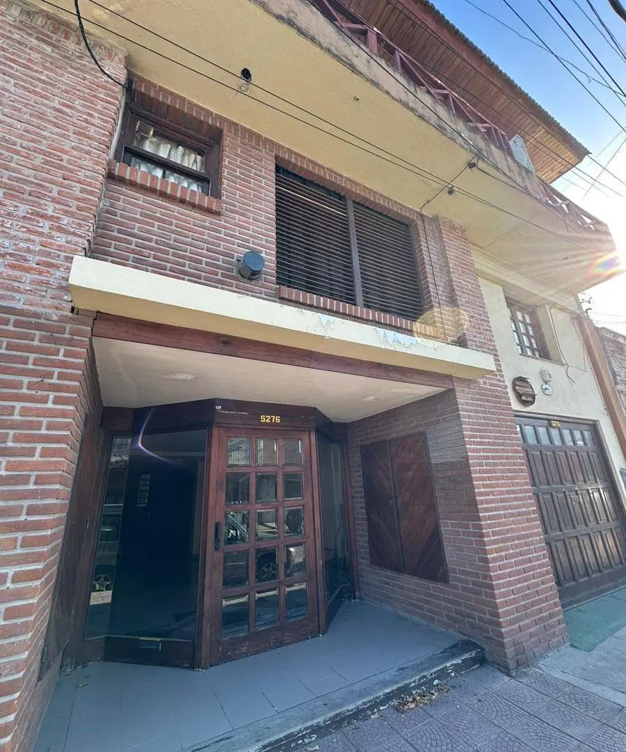 VENTA depto 3 AMB en dúplex al contrafrente 4