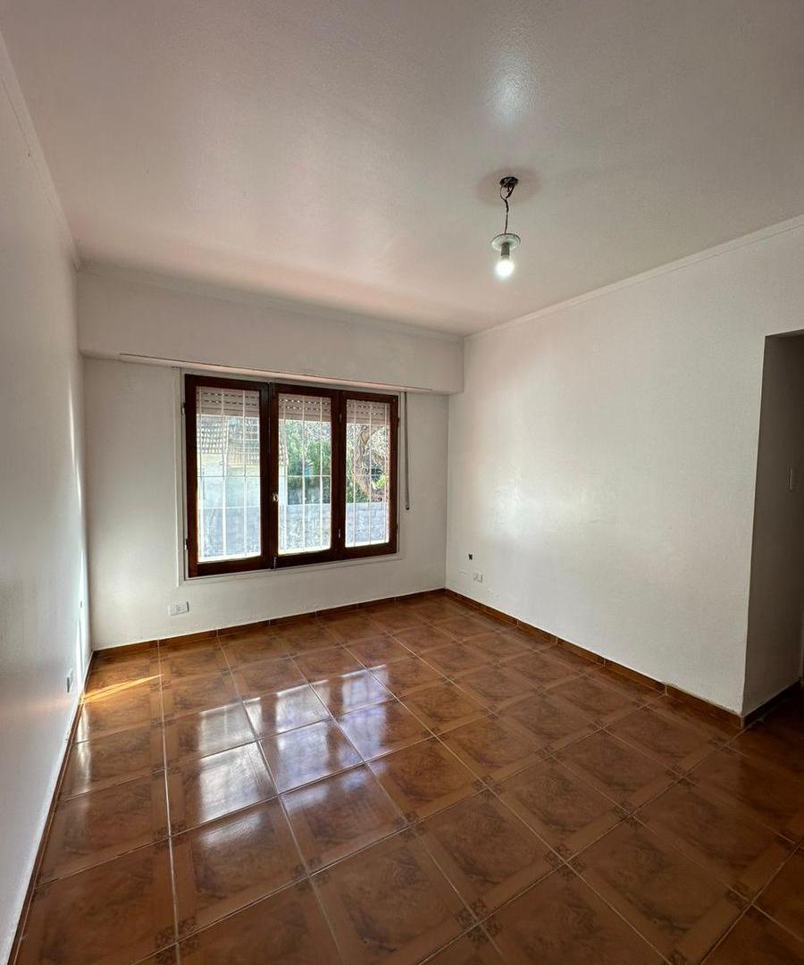 Foto de VENTA casa 4 AMB con garage amplio, imagen 1