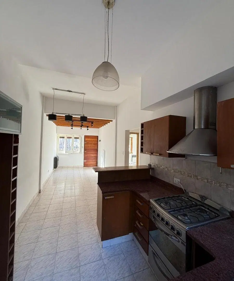 VENTA casa 3 AMB con patio y quincho 8