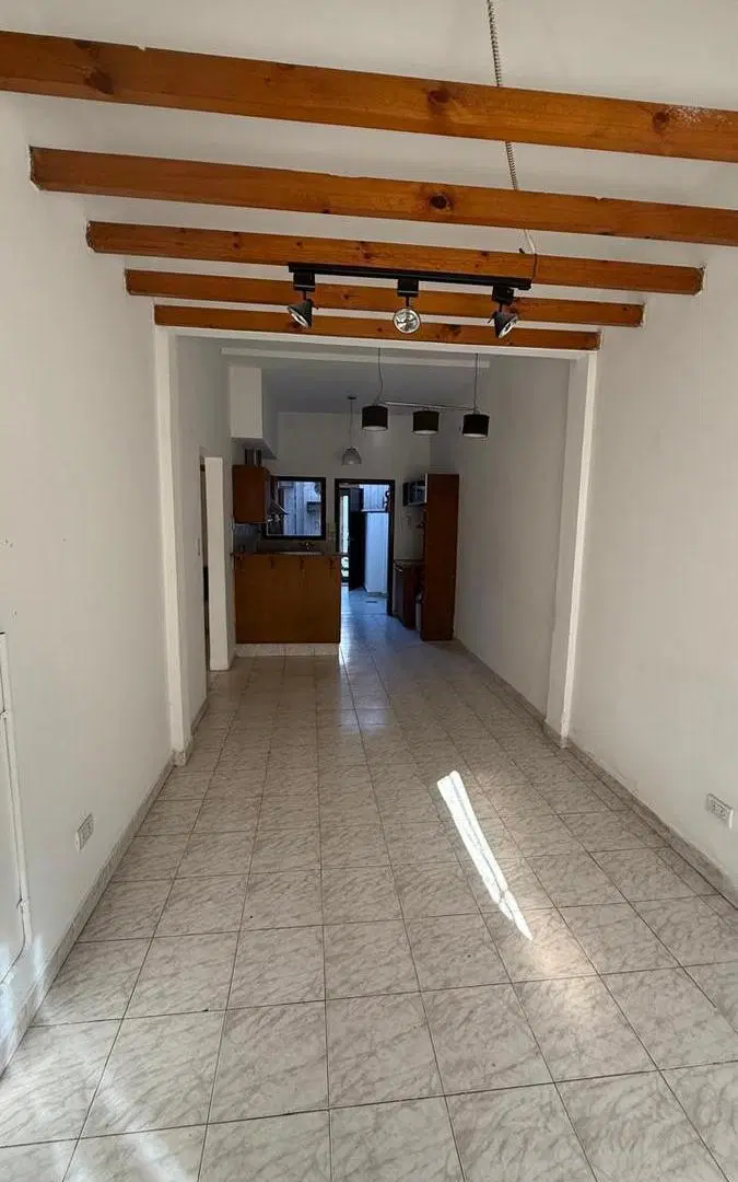 VENTA casa 3 AMB con patio y quincho 3