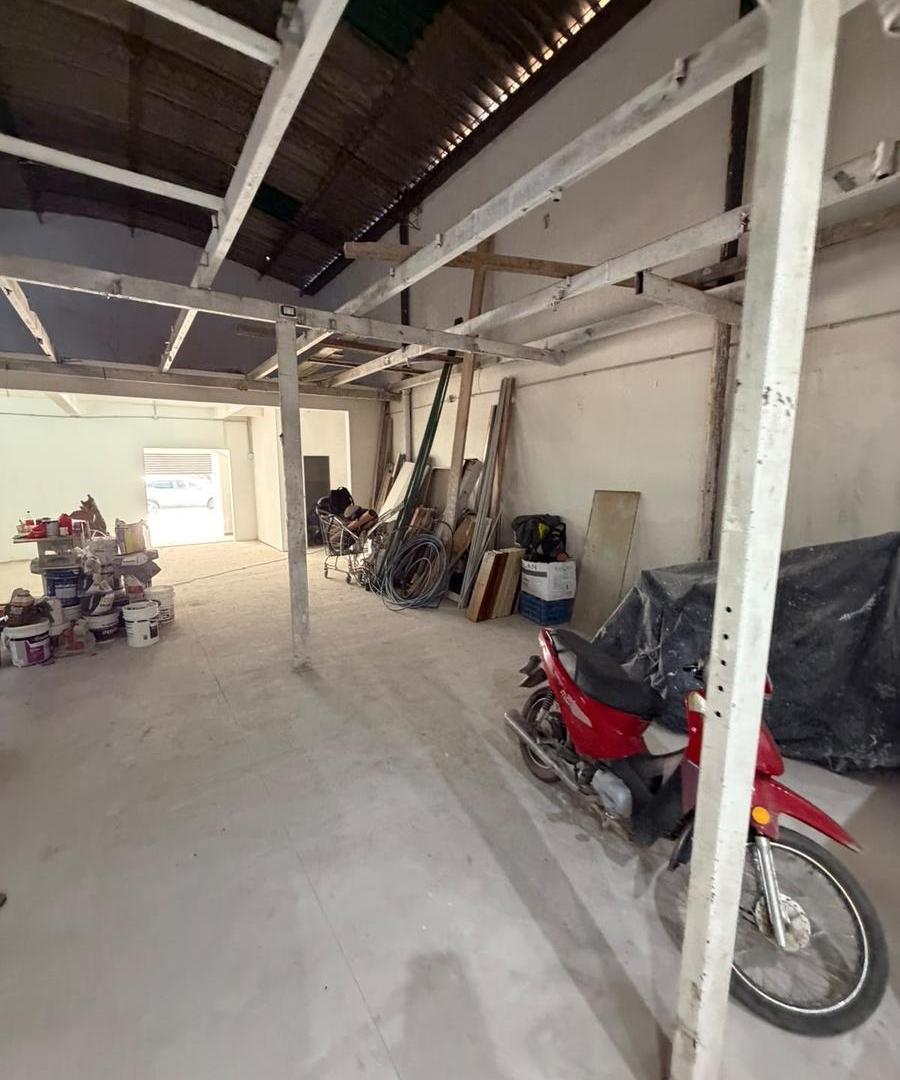 Foto de VENTA galpón + local a estrenar en Don Bosco, imagen 2