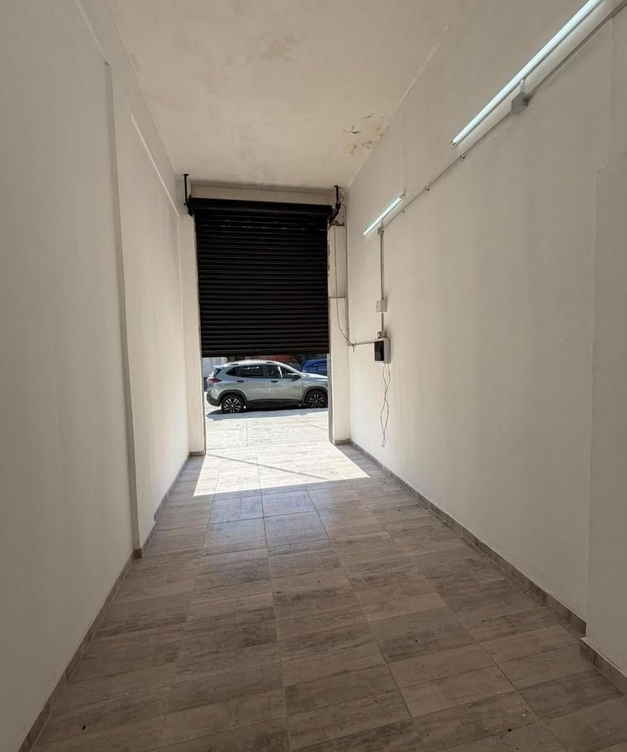 Foto de VENTA galpón + local a estrenar en Don Bosco, imagen 3