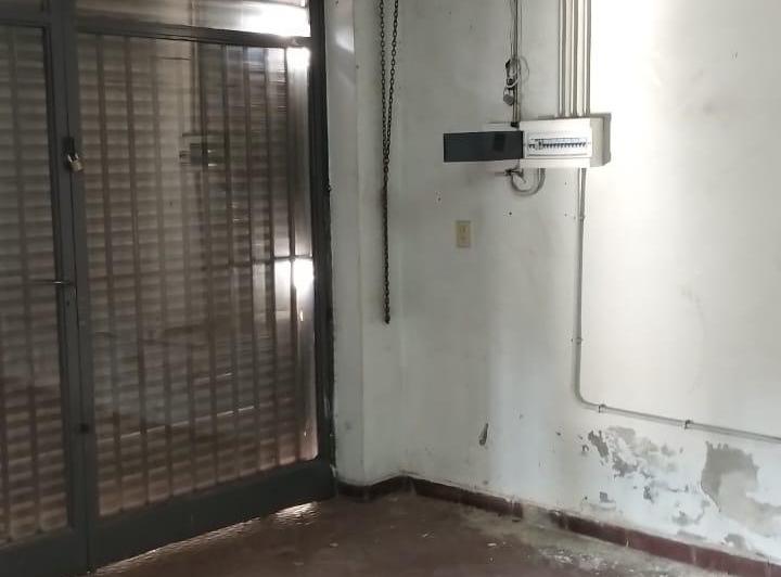 ALQUILO LOCAL COMERCIAL 80M2 GUAYMALLEN 5