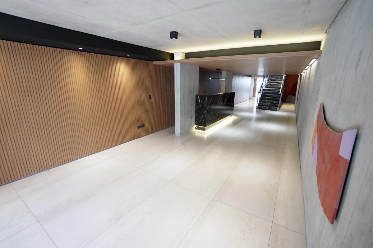 Foto de Depto 2 Amb. a Estrenar c/cochera y balcón corrido. Amenities. Entrega, imagen 2
