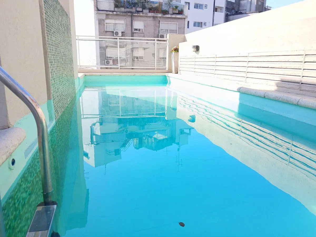 Excelente 2 ambientes a contrafrente - edificio con piscina , solarium parrilla, laundry 3