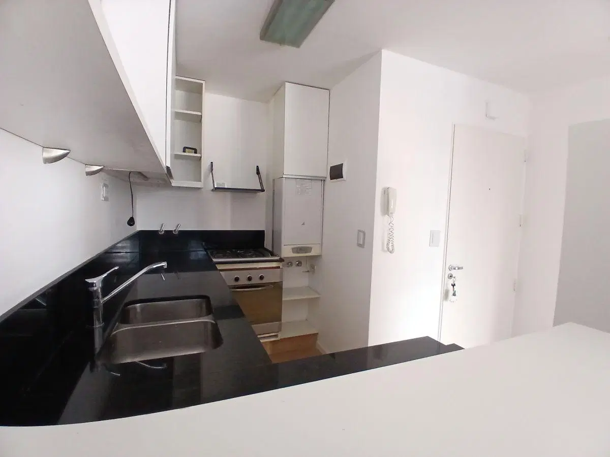 Excelente 2 ambientes a contrafrente - edificio con piscina , solarium parrilla, laundry 4