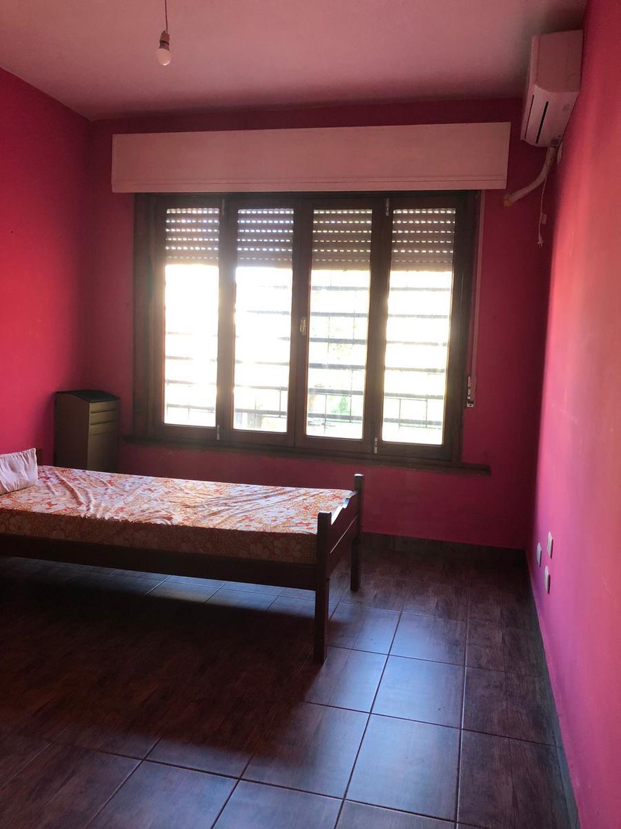Casa en La Margarita y Libertador 4