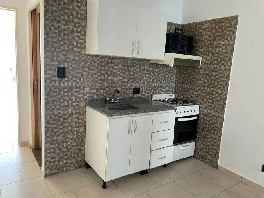 Departamento En Alquiler En Lomas Del Mirador 3