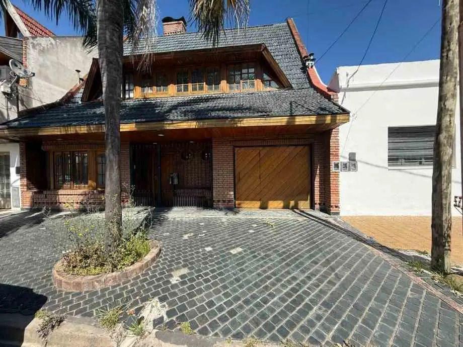 Casa En Venta En Lomas Del Mirador