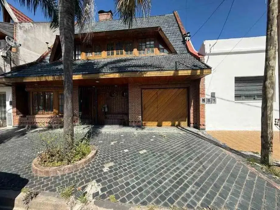 Casa En Venta En Lomas Del Mirador 2