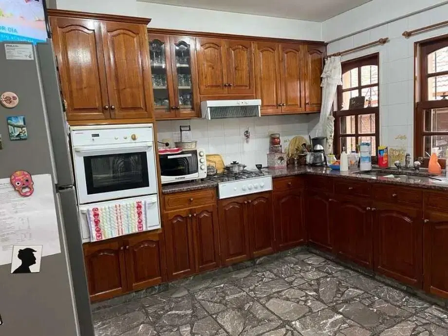 Casa En Venta En Villa Luzuriaga 3
