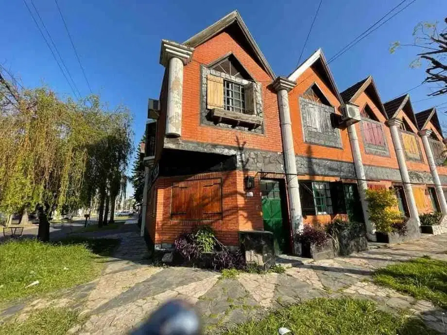 Duplex En Venta En Villa Luzuriaga 3