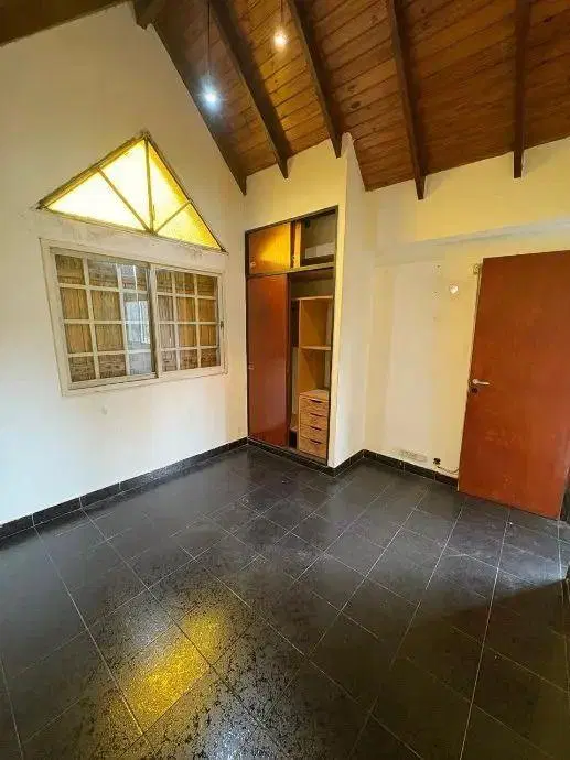 Duplex En Venta En Villa Luzuriaga 4