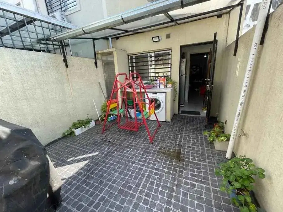 Triplex En Venta En Villa Luzuriaga 2
