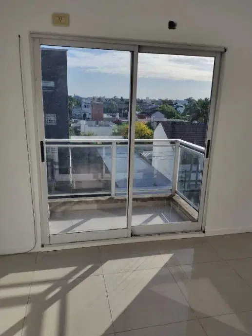 Departamento En Alquiler En Villa Luzuriaga 2