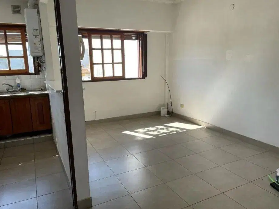 Departamento En Alquiler En Lomas Del Mirador 5