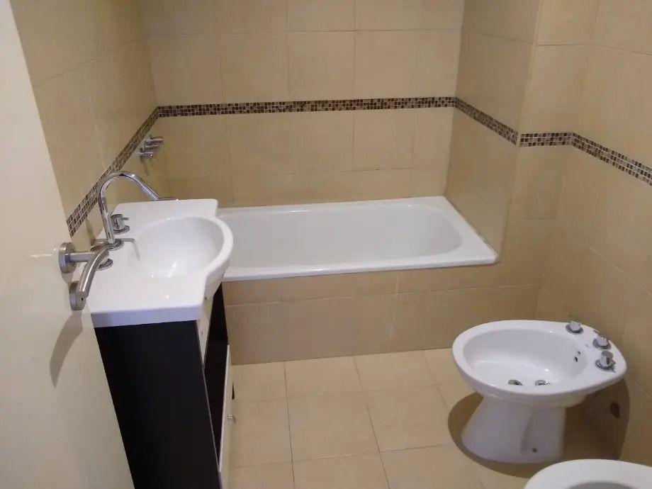 Foto de Departamento En Venta En Villa Luzuriaga, imagen 4