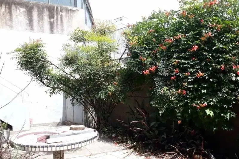 Local Con Vivienda En Venta En Lomas Del Mirador 4