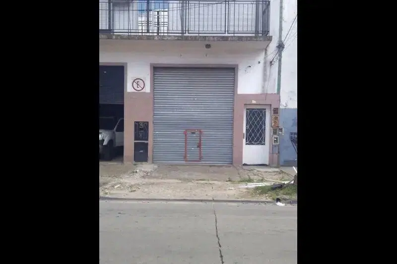 Galpon En Venta En Caseros 2