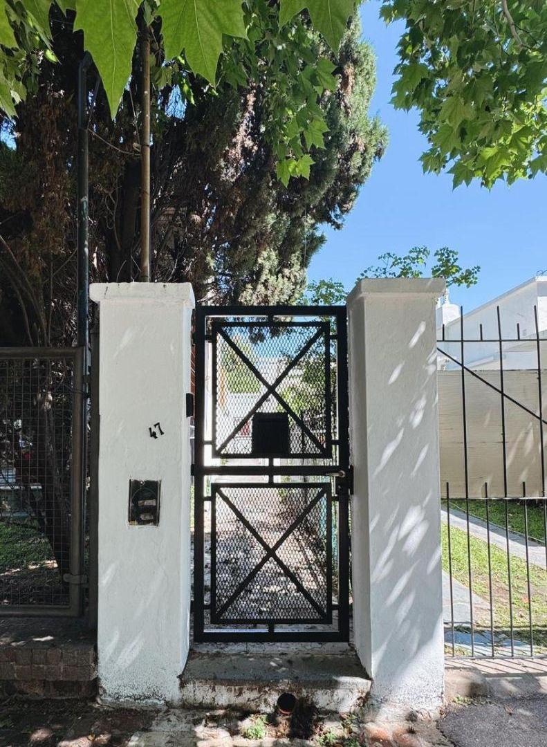 Casa En Lote Propio, A 4 Cuadras De La Estación, Zona Tranquila – Posesión Inmediata