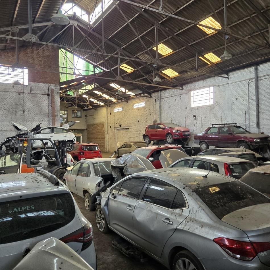 Galpon de 800 m² en Barrio Candiotti 2