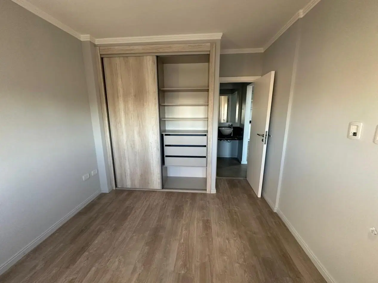 Alquiler Dpto 1 Dorm y cochera con amenities Rivadavia 3100 3