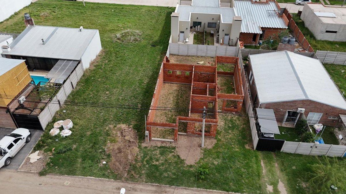 CASA EN CONSTRUCCIÓN - BARRIO SAN VICENTE