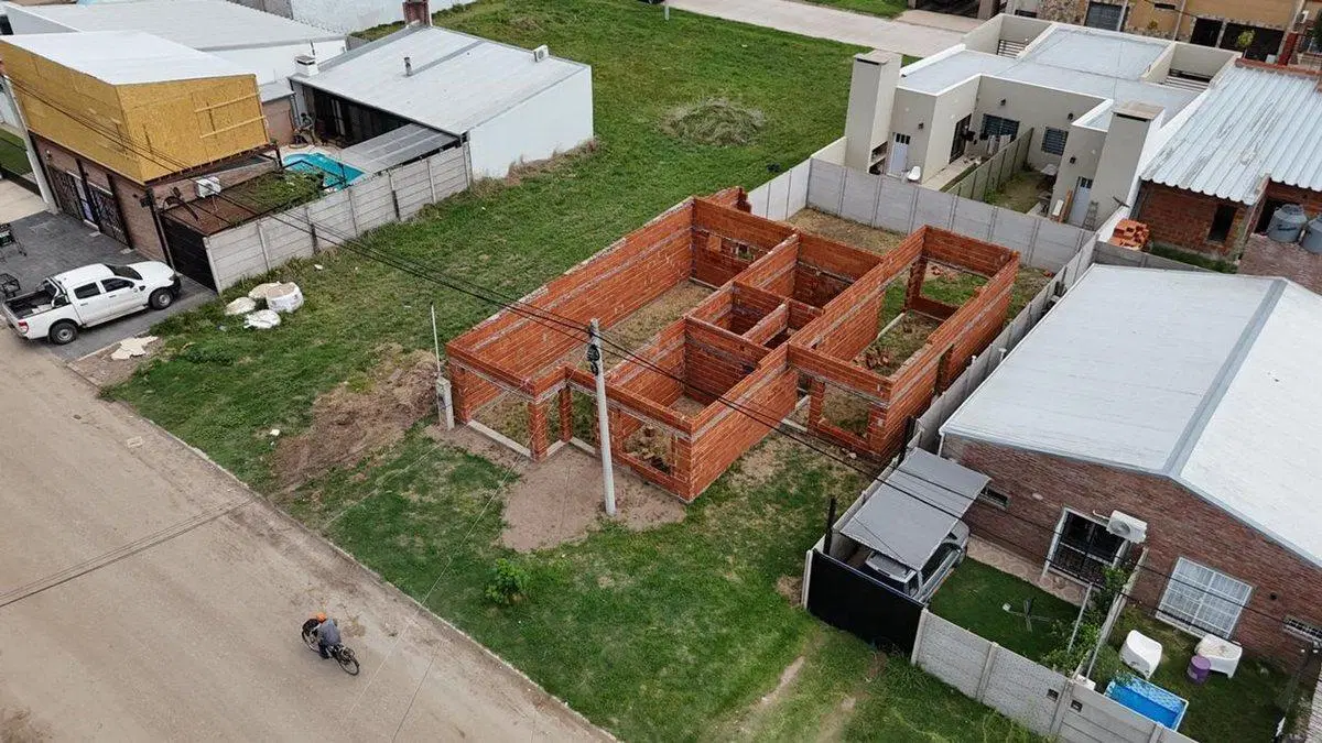 CASA EN CONSTRUCCIÓN - BARRIO SAN VICENTE 3