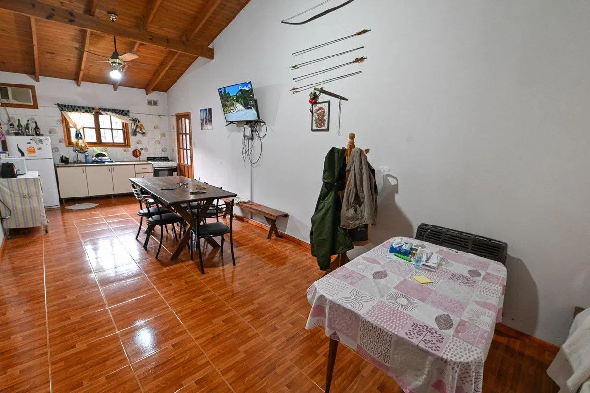 CASA 2 DORMITORIOS - EXCELENTE ESTADO 2