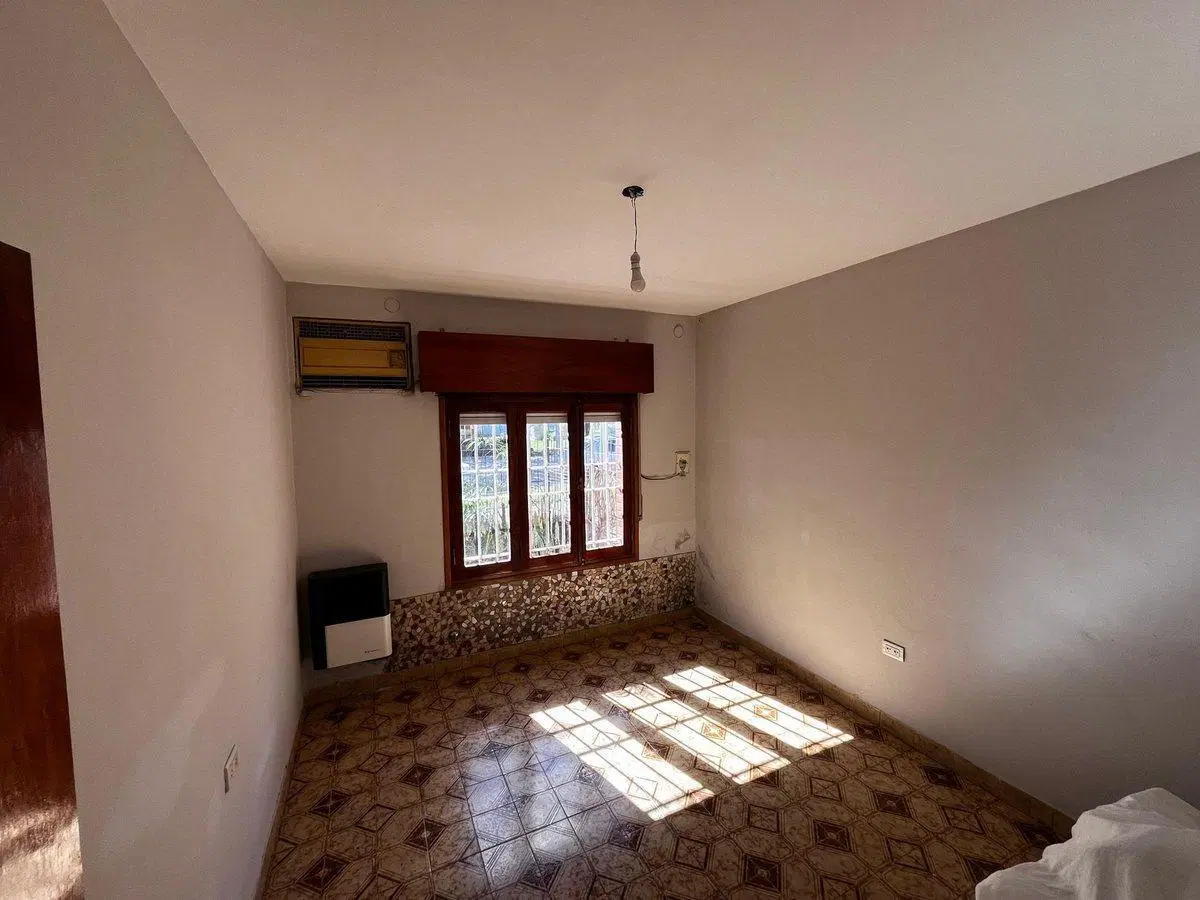 SE VENDE CASA DOS DORMITORIOS EXCELENTE UBICACION 5