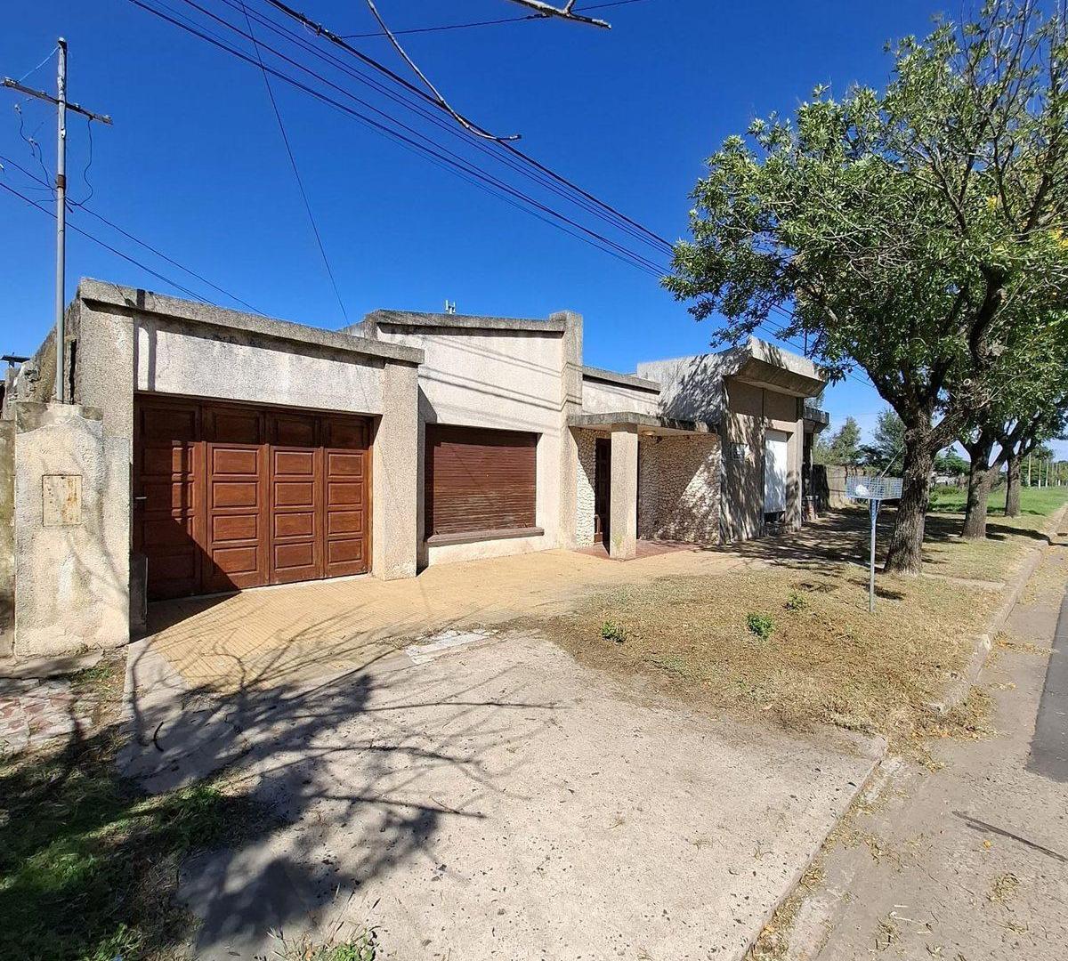 VENTA EXCELENTE 2 PROPIEDADES A RECICLAR EN CARMEN