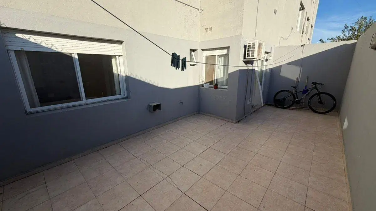 Se vende DEPTO PB zona Hospital Nuevo y Facultad 4